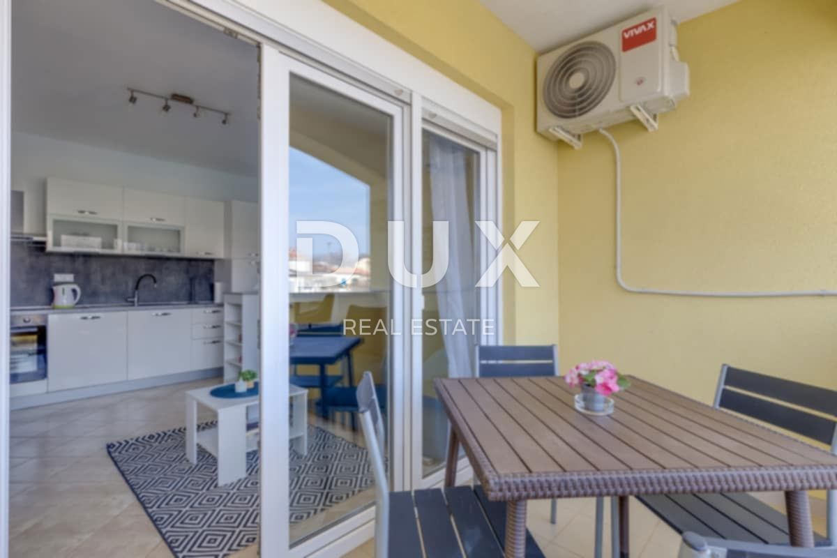 ISTRA, NOVIGRAD - Dva apartmaja v bližini morja