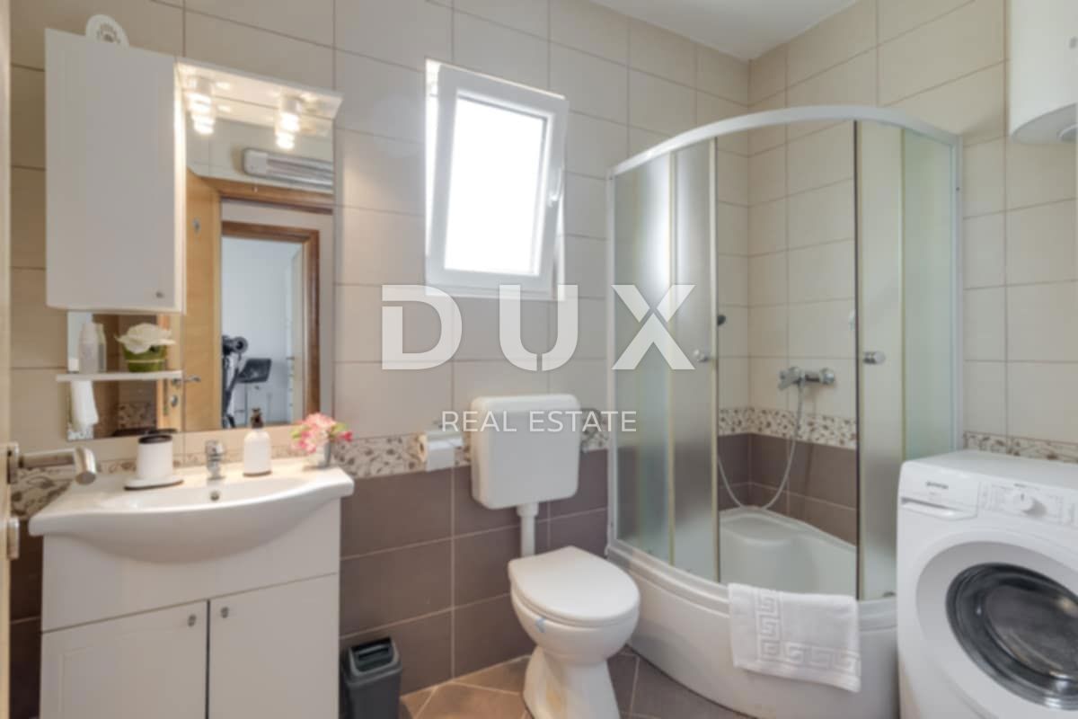 ISTRA, NOVIGRAD - Dva apartmaja v bližini morja