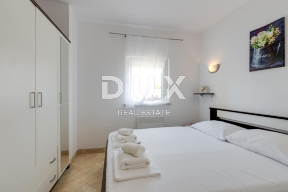 ISTRA, NOVIGRAD - Dva apartmaja v bližini morja