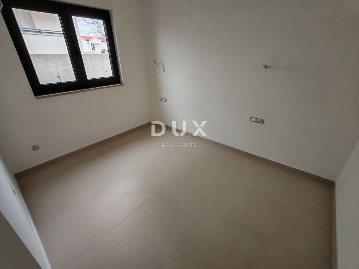 ZADAR, RAŽANAC - Novogradnja! Talno ogrevanje, dvigalo, pogled na morje, shramba...! S1