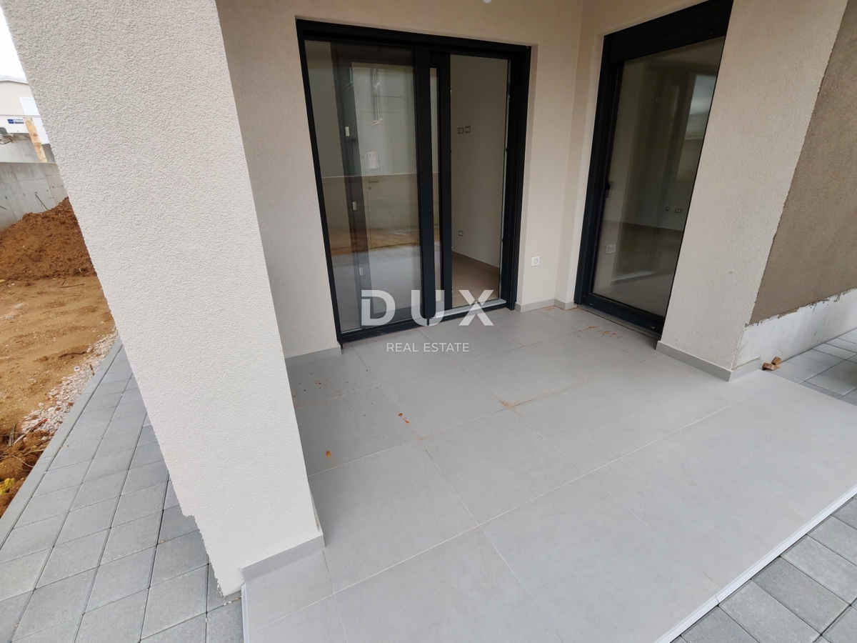 ZADAR, RAŽANAC - Novogradnja! Talno ogrevanje, dvigalo, pogled na morje, shramba...! S1