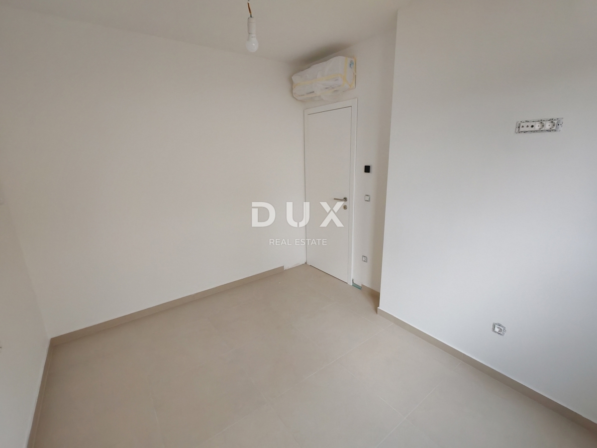 ZADAR, RAŽANAC - Novogradnja! Talno ogrevanje, dvigalo, pogled na morje, shramba...! S1