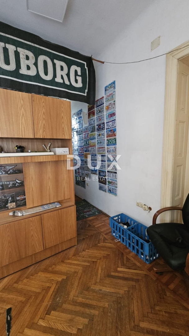 OPATIJA - Prostorno stanovanje z razgledom v secesijski vili z veliko potenciala, 152 m2