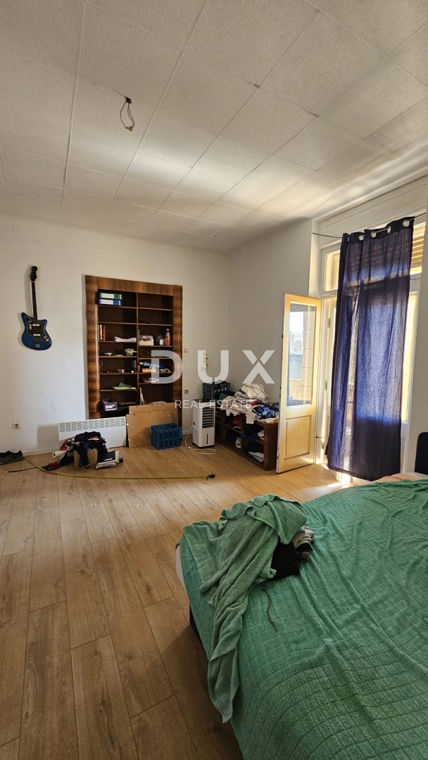 OPATIJA - Prostorno stanovanje z razgledom v secesijski vili z veliko potenciala, 152 m2