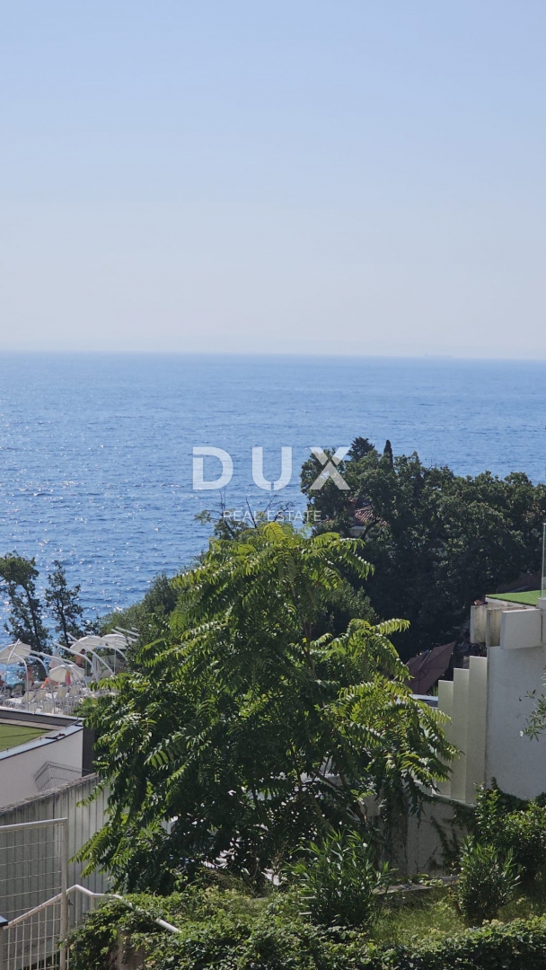 OPATIJA - Prostorno stanovanje z razgledom v secesijski vili z veliko potenciala, 152 m2