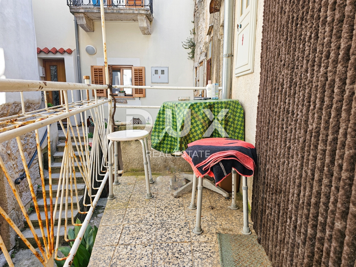 Hiša Vrbnik, 80m2