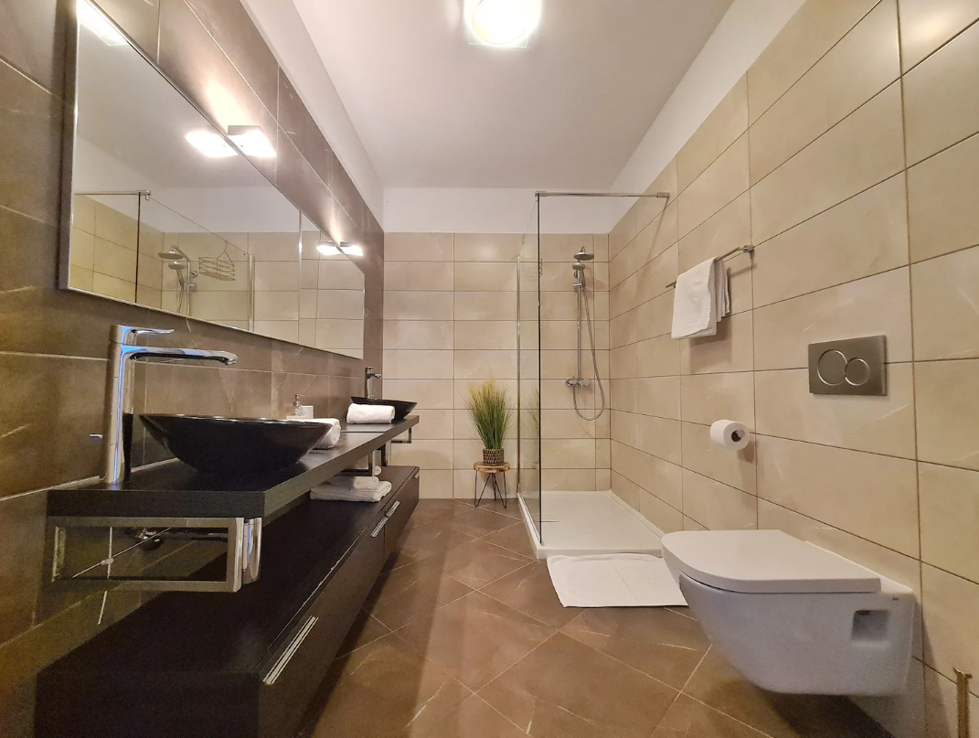 ISTRA, VIŠNJAN - Istrska vila obdana z naravo