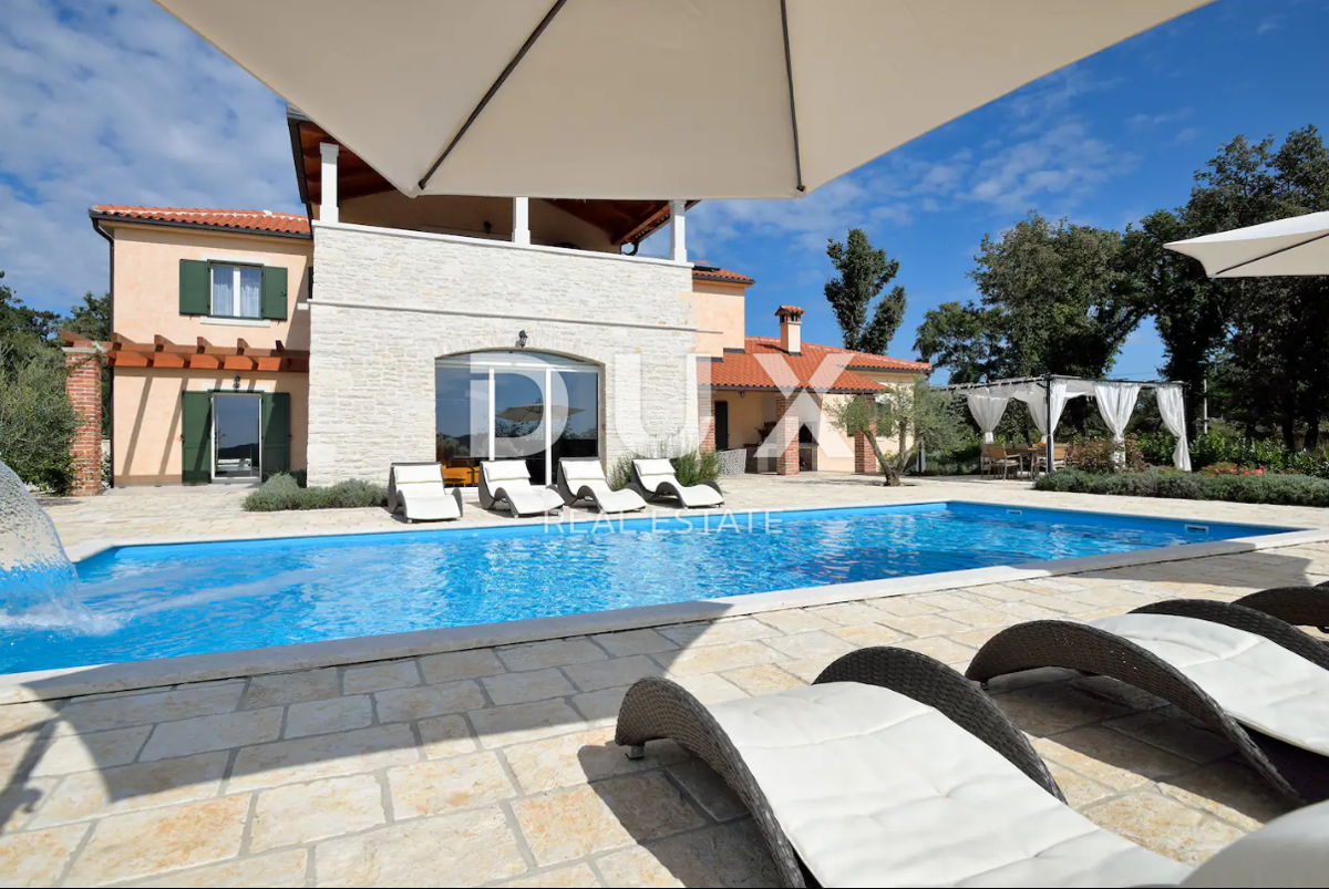 ISTRA, VIŠNJAN - Istrska vila obdana z naravo