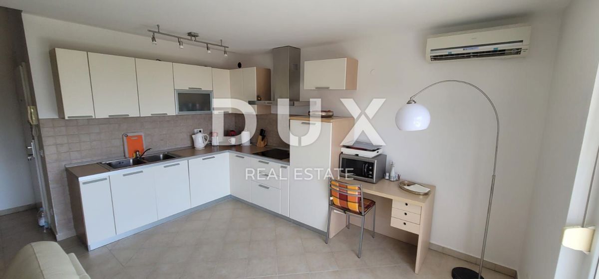 ISTRA, UMAG - Penthouse s pogledom na morje, 200m od plaže!