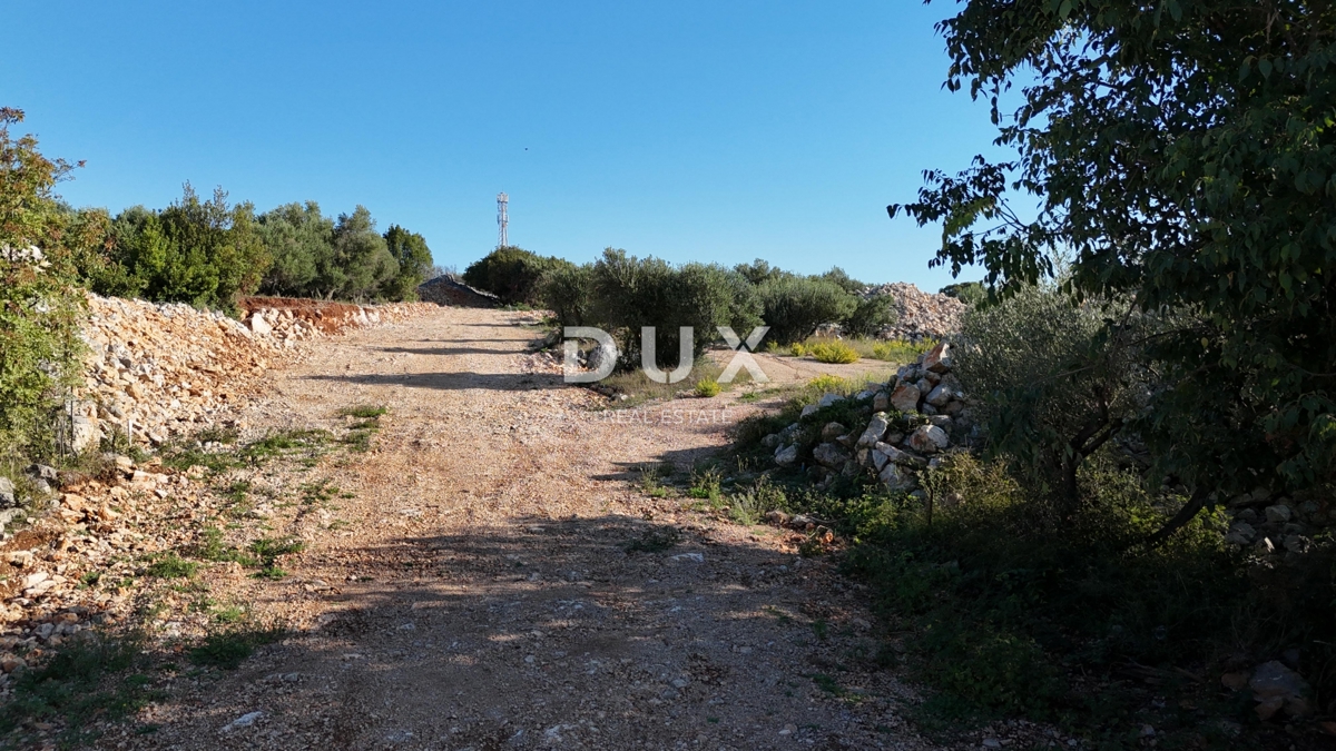 OTOK KRK, MESTO KRK - Investicijska priložnost - Gradbeno zemljišče 650 m2 s pogledom na morje