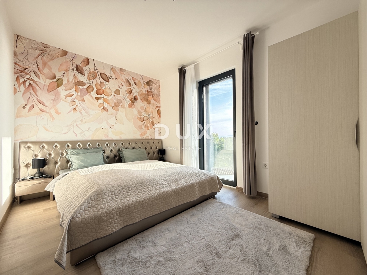 KLENOVICA - luksuzno stanovanje prva vrsta ob morju v novogradnji