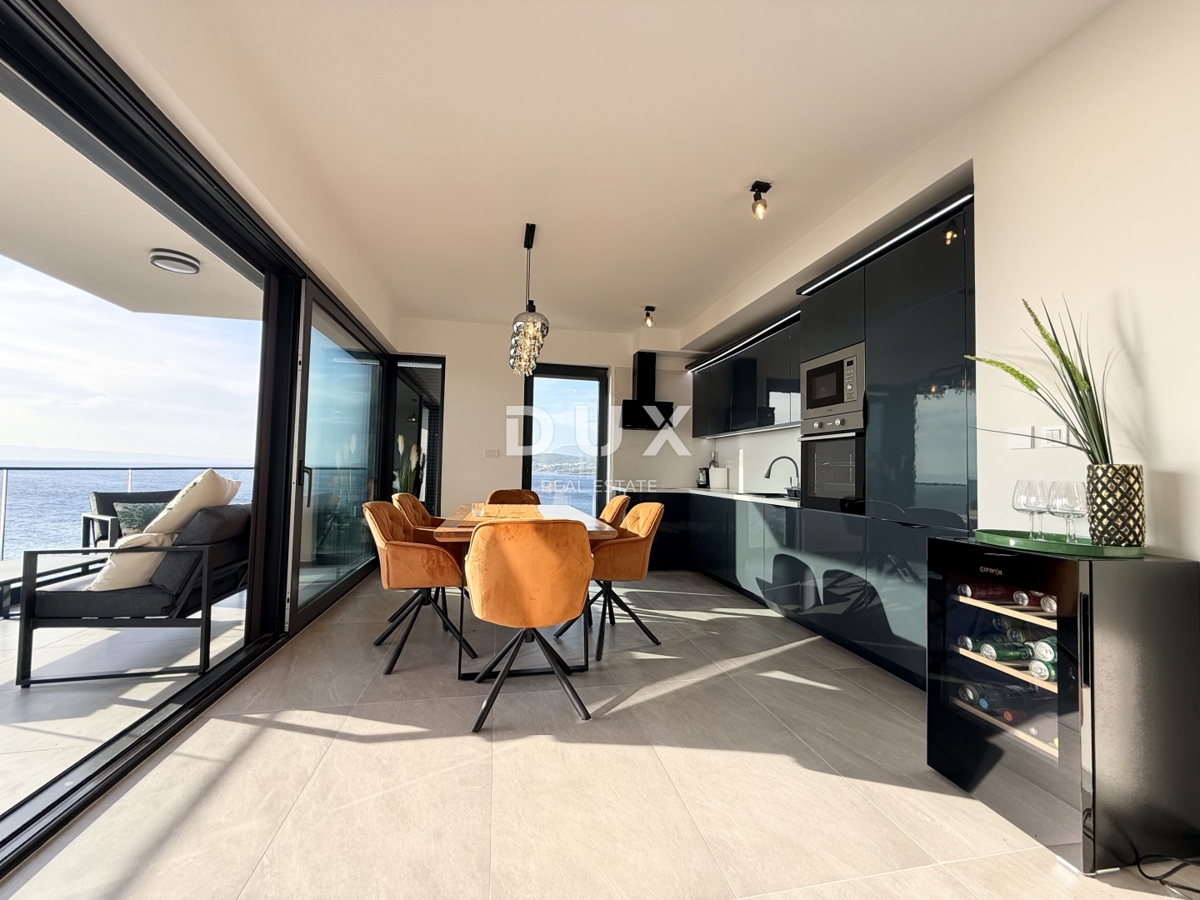 KLENOVICA - luksuzno stanovanje prva vrsta ob morju v novogradnji