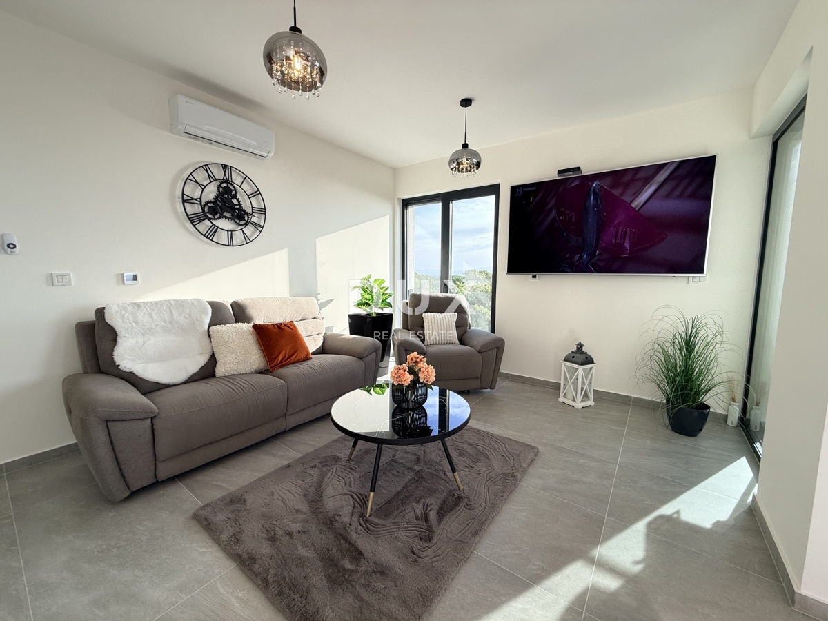 KLENOVICA - luksuzno stanovanje prva vrsta ob morju v novogradnji