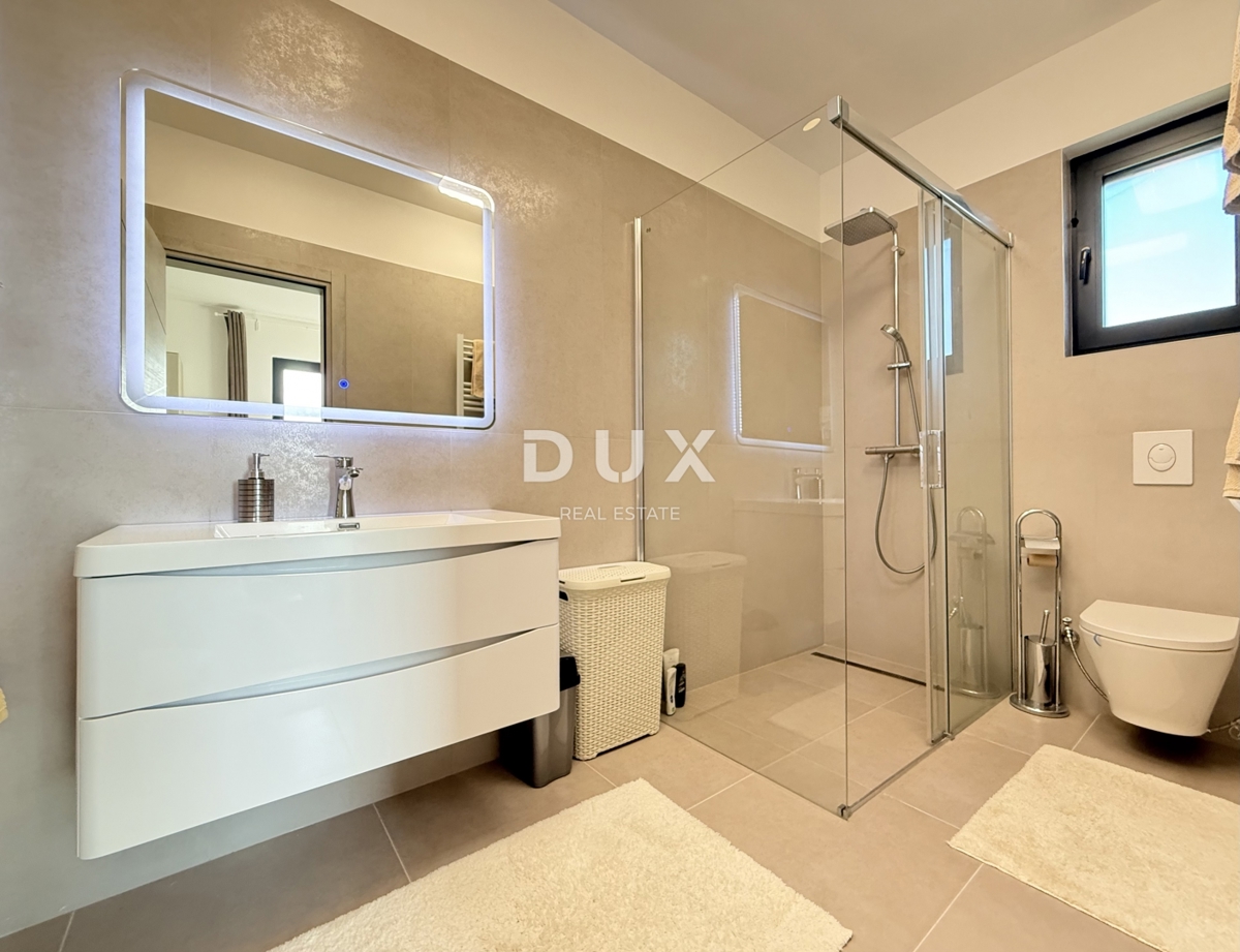 KLENOVICA - luksuzno stanovanje prva vrsta ob morju v novogradnji