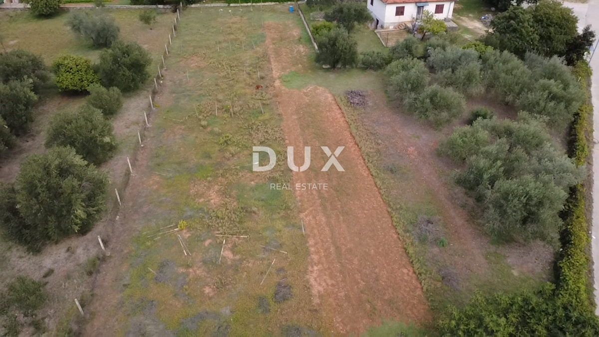 ZADAR, POLIČNIK – Zazidljivo zemljišče 2.166 m², Odlična lokacija