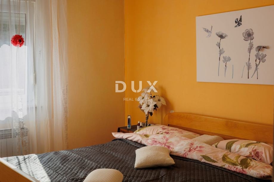 ZAGREB, DUBRAVA - Prostorna hiša v treh nadstropjih z dvoriščem, savno in možnostjo treh stanovanj