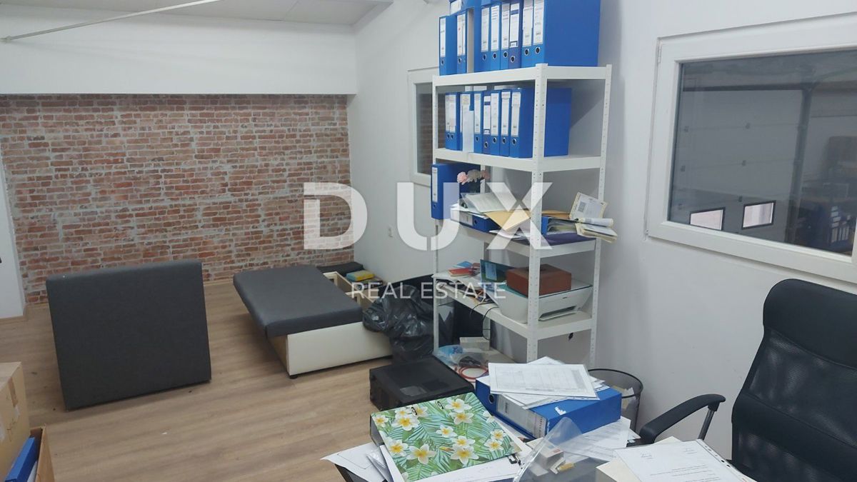 RIJEKA, ČAVLE - gospodarsko poslopje 380 m2, na stavbnem zemljišču velikosti 3763 m2