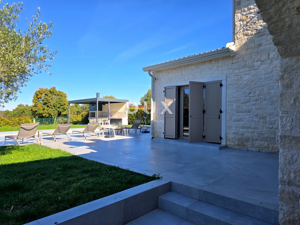 ISTRA, VIŽINADA - Moderna rustikalna hiša z bazenom