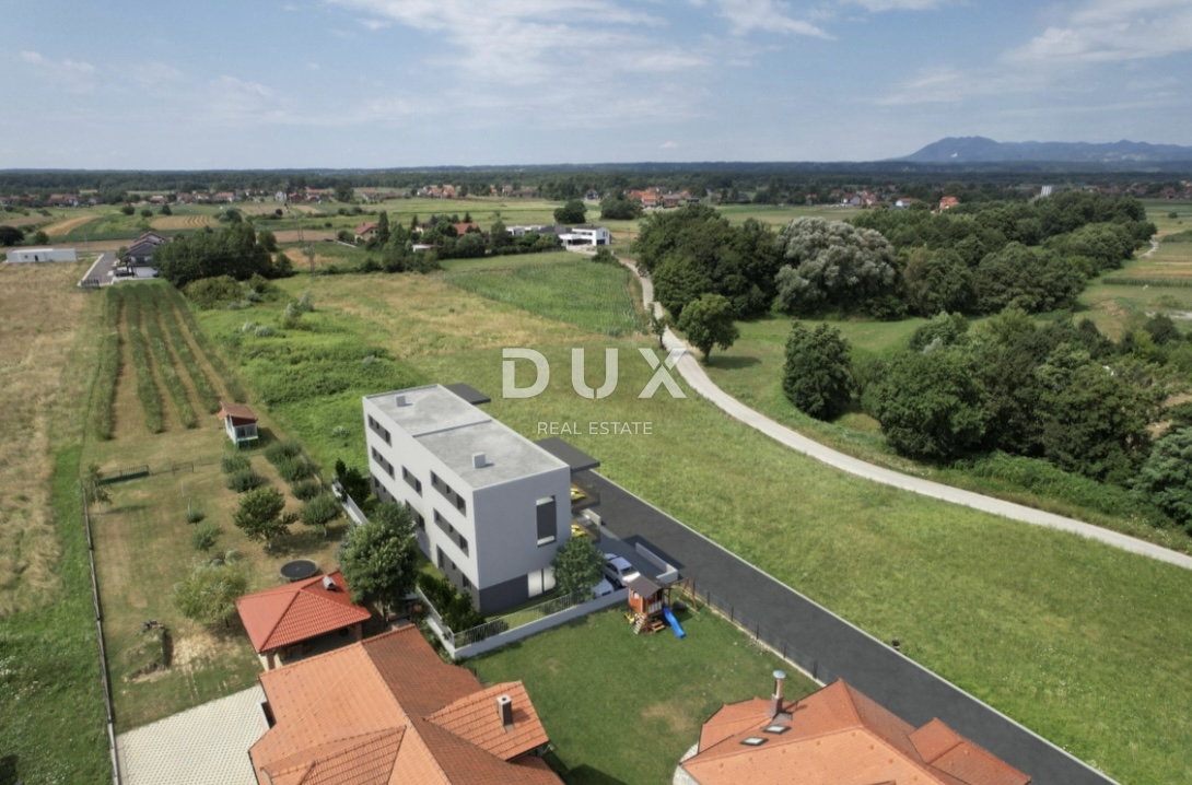 ZAGREBAČKA, DONJI STUPNIK - Odlična naložba - gradbeno zemljišče s projektom in dovoljenjem!