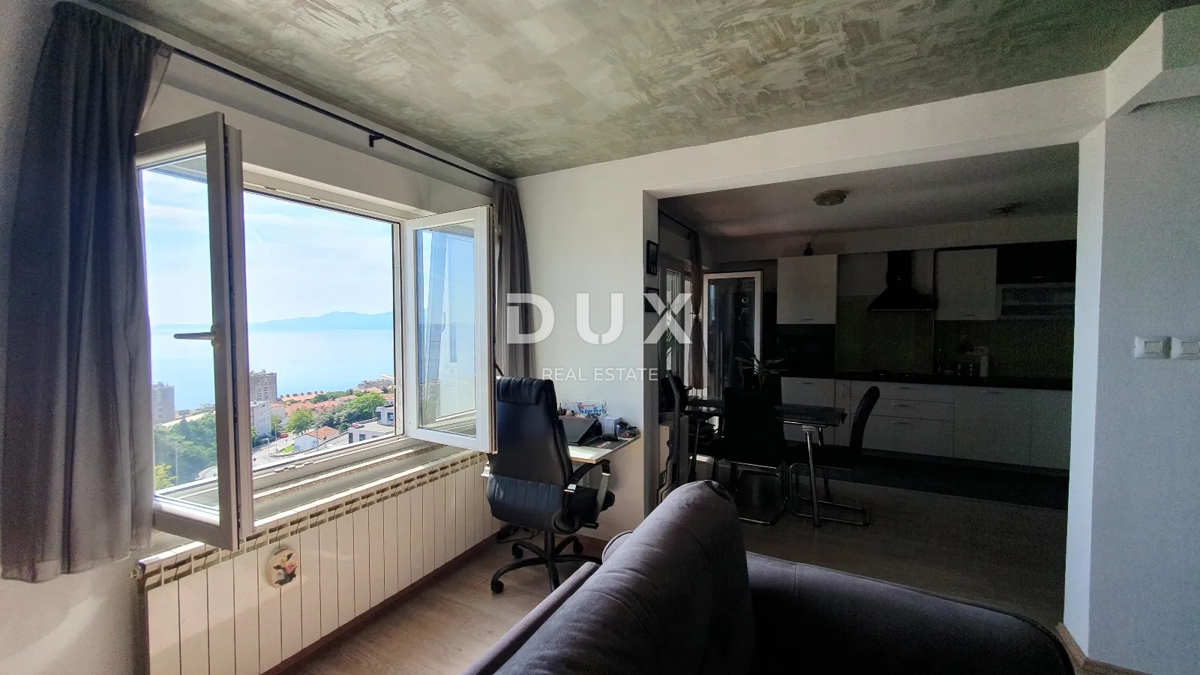 RIJEKA, TURNIĆ – Sončno stanovanje s panoramskim pogledom na morje