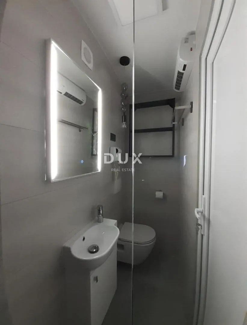 CRIKVENICA - Vrstna hiša, v središču Crikvenice