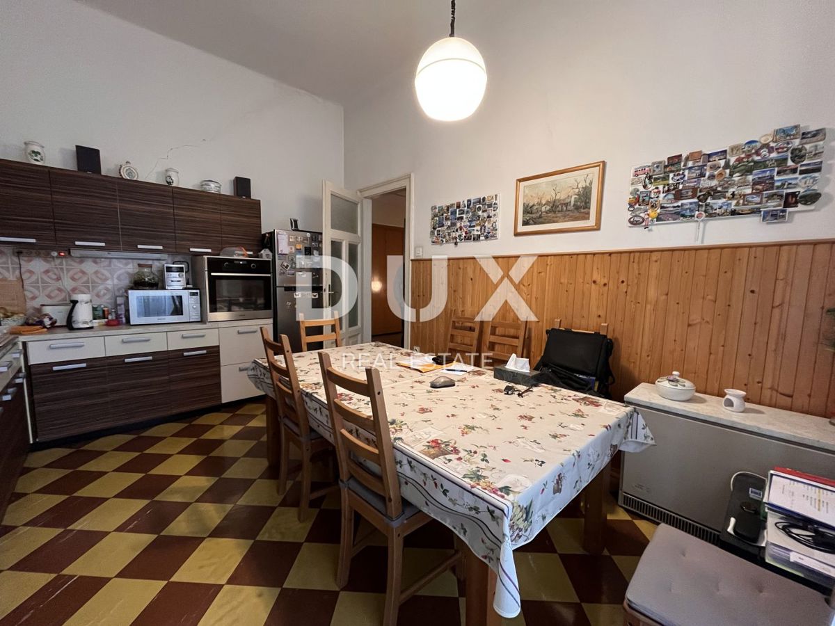 RIJEKA, BELVEDER - 6-sobno stanovanje z ložo in balkonom za investicijo na odlični lokaciji