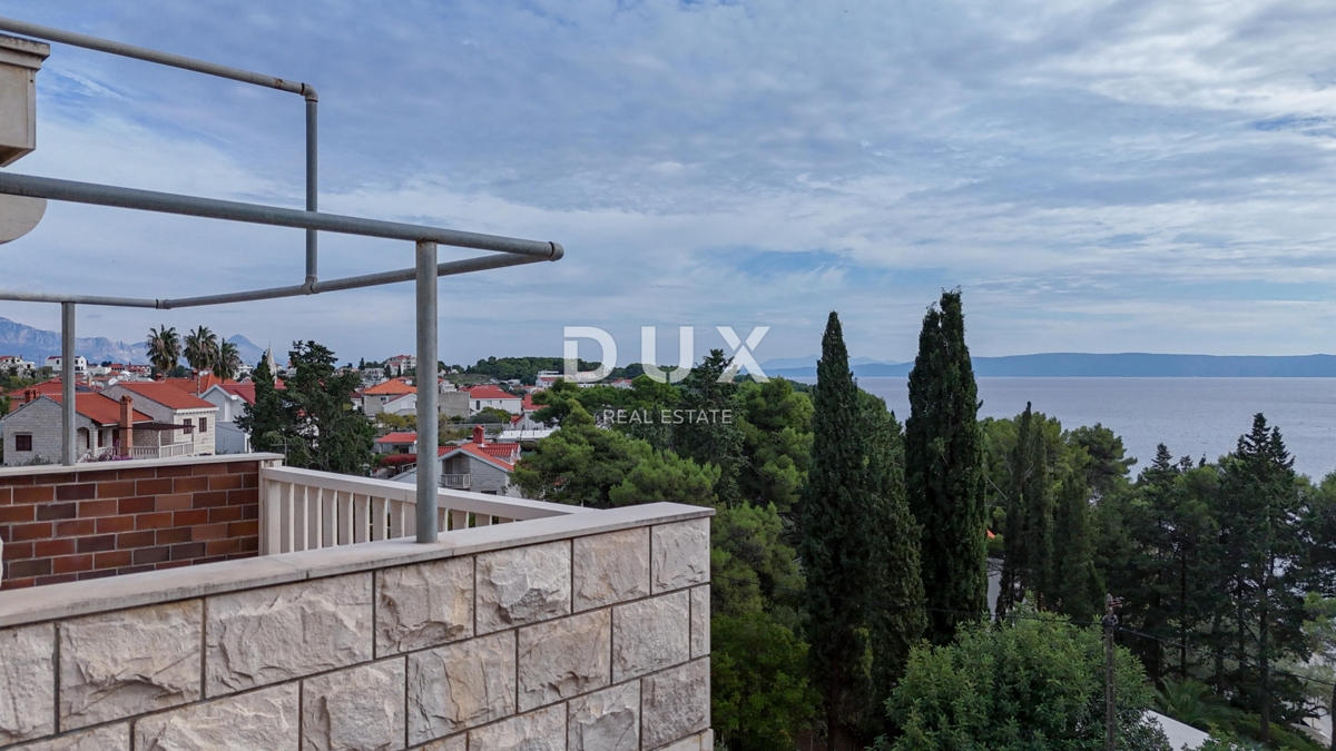 OTOK BRAČ, SUMARTIN - Kamnita apartmajska hiša z garažo, 2. vrsta do morja