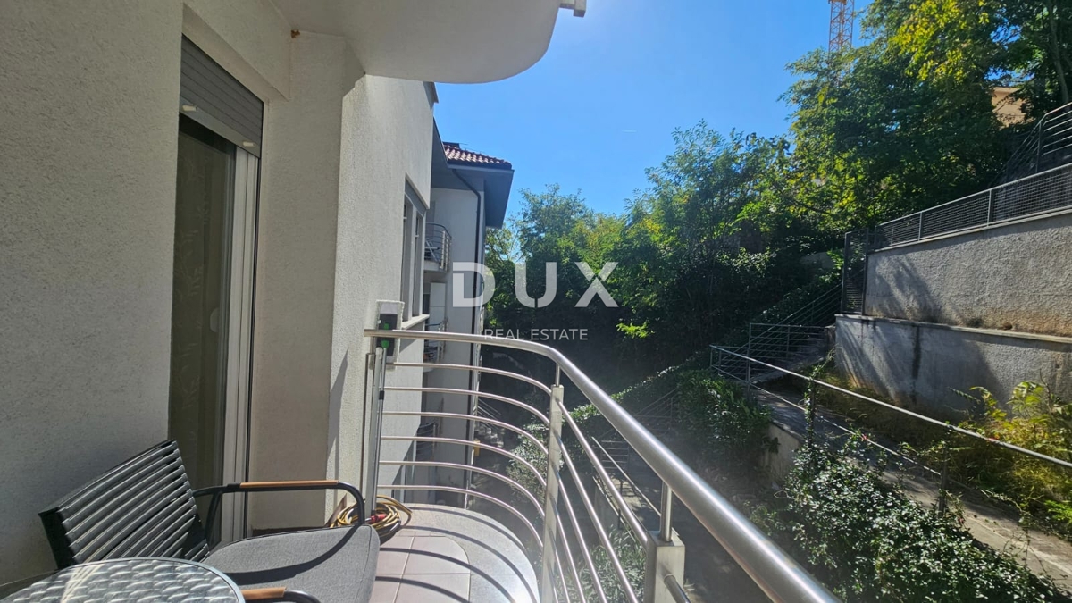 OPATIJA, CENTER - 2 spalnici + dnevna soba, 75m2, kraj, kjer se vsak dan začne s pogledom na morje