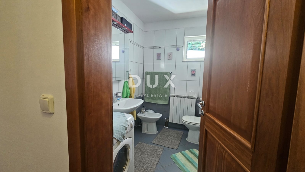 OPATIJA, CENTER - 2 spalnici + dnevna soba, 75m2, kraj, kjer se vsak dan začne s pogledom na morje