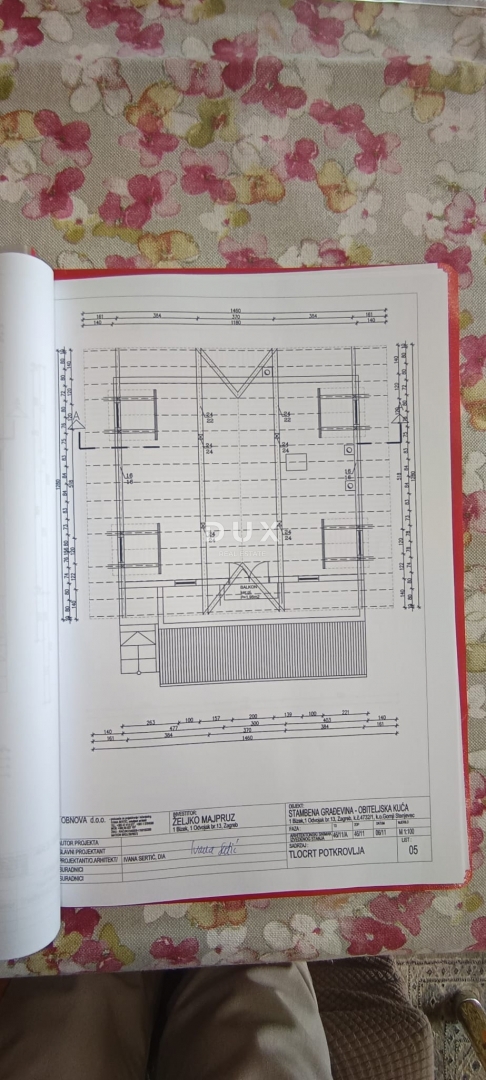 ZAGREB, VRAPČE - Družinska hiša na mirni lokaciji