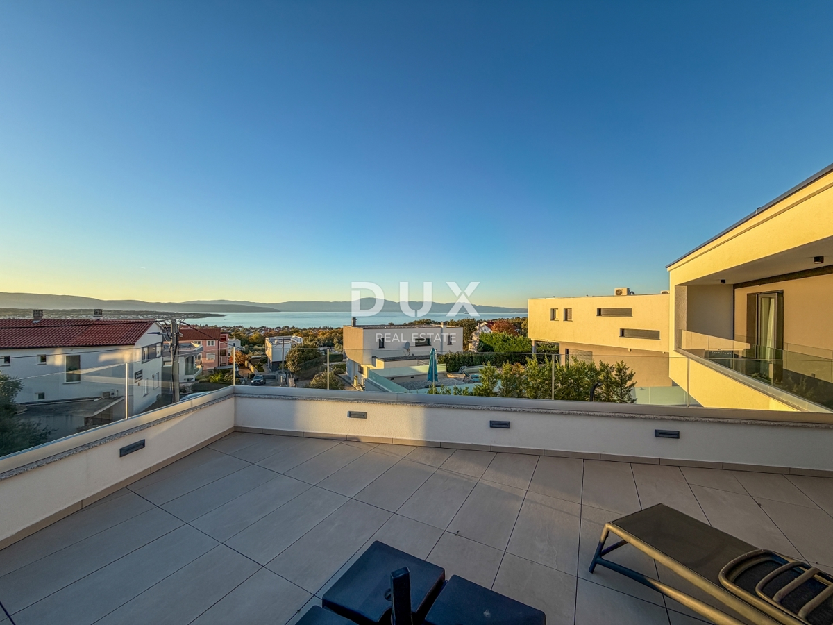 OTOK KRK, MALINSKA – samostojna vila z bazenom, pogledom na morje in popolno zasebnostjo