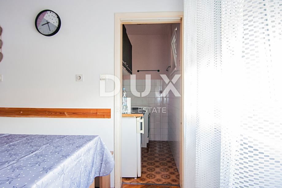 ISTRA, PULA - Prostorno stanovanje na idealni lokaciji z vrtom!