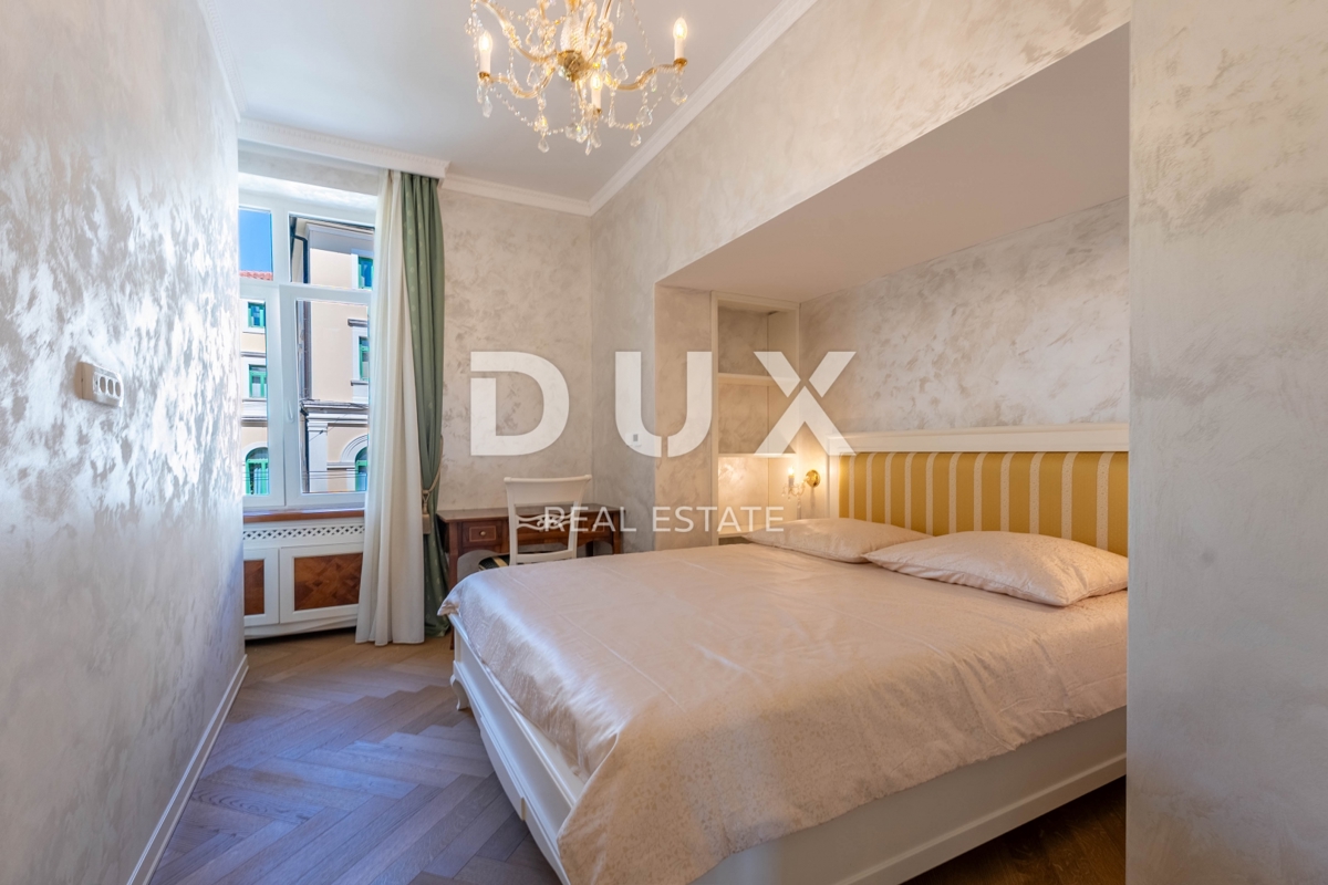 OPATIJA, CENTER - kombinacija luksuza in pristnosti, stanovanje v prenovljeni zgodovinski vili v središču Opatije z razgledom