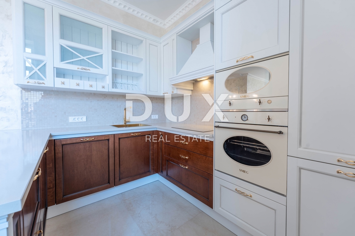 OPATIJA, CENTER - kombinacija luksuza in pristnosti, stanovanje v prenovljeni zgodovinski vili v središču Opatije z razgledom