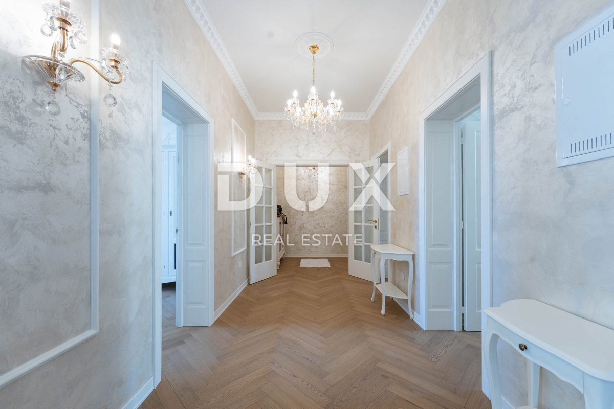 OPATIJA, CENTER - kombinacija luksuza in pristnosti, stanovanje v prenovljeni zgodovinski vili v središču Opatije z razgledom