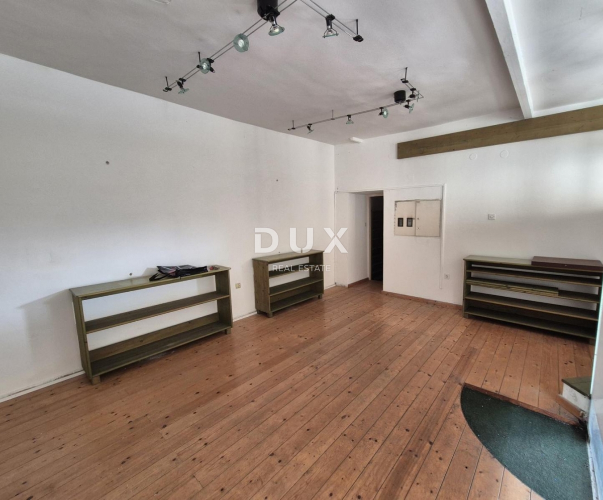 RIJEKA, SUŠAK - poslovni prostor z veliko izložbo, odlična lokacija 52 m2