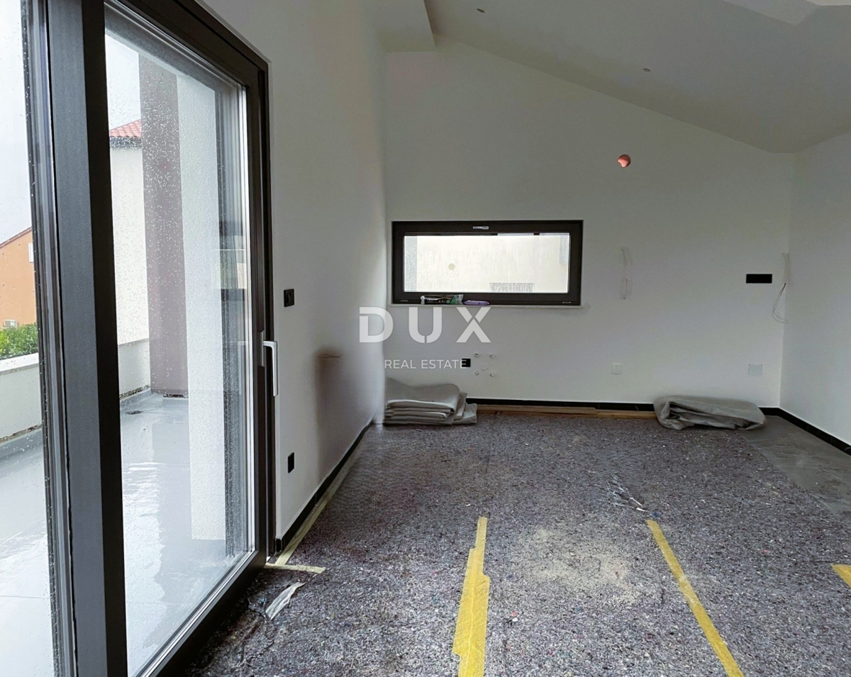 OTOK KRK, MESTO KRK - Moderno penthouse stanovanje velikosti 100 m2