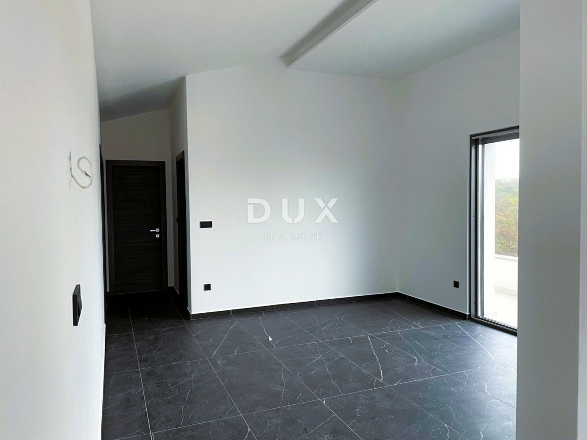 OTOK KRK, MESTO KRK - Moderno penthouse stanovanje velikosti 100 m2