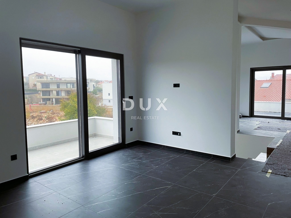 OTOK KRK, MESTO KRK - Moderno penthouse stanovanje velikosti 100 m2