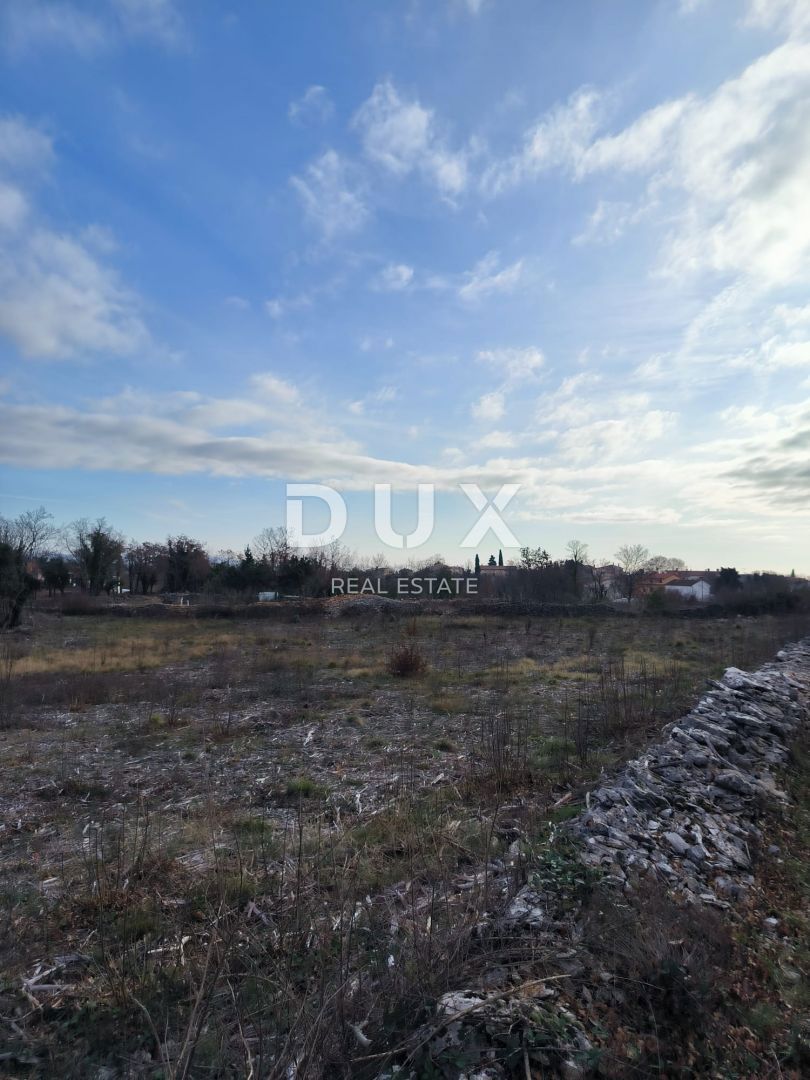 ISTRA, MARČANA Atraktivno gradbeno zemljišče!