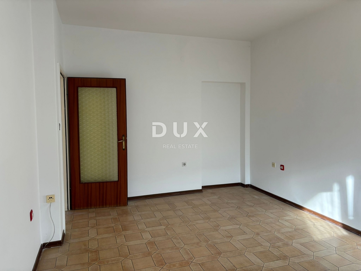 ISTRA, POREČ - Udobno stanovanje z vrtom v središču mesta!