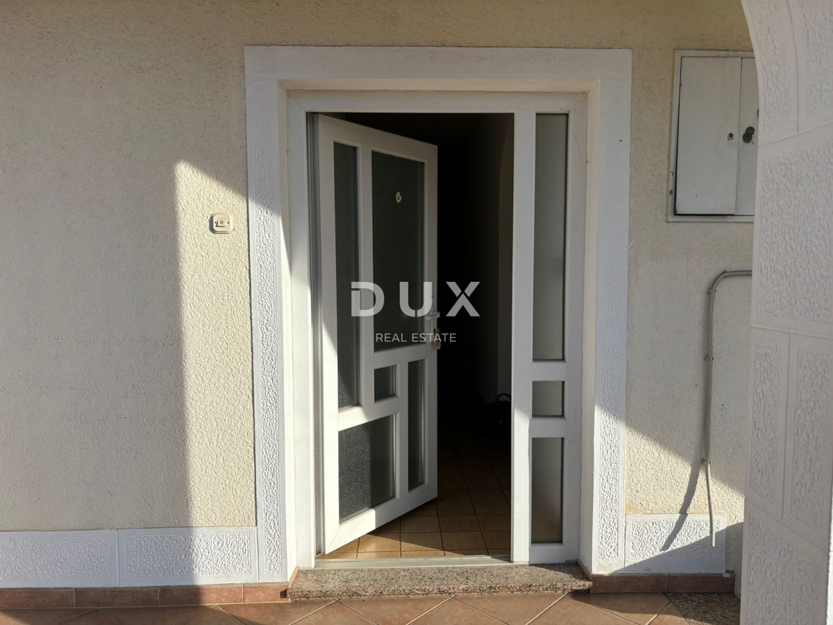 ISTRA, POREČ - Udobno stanovanje z vrtom v središču mesta!