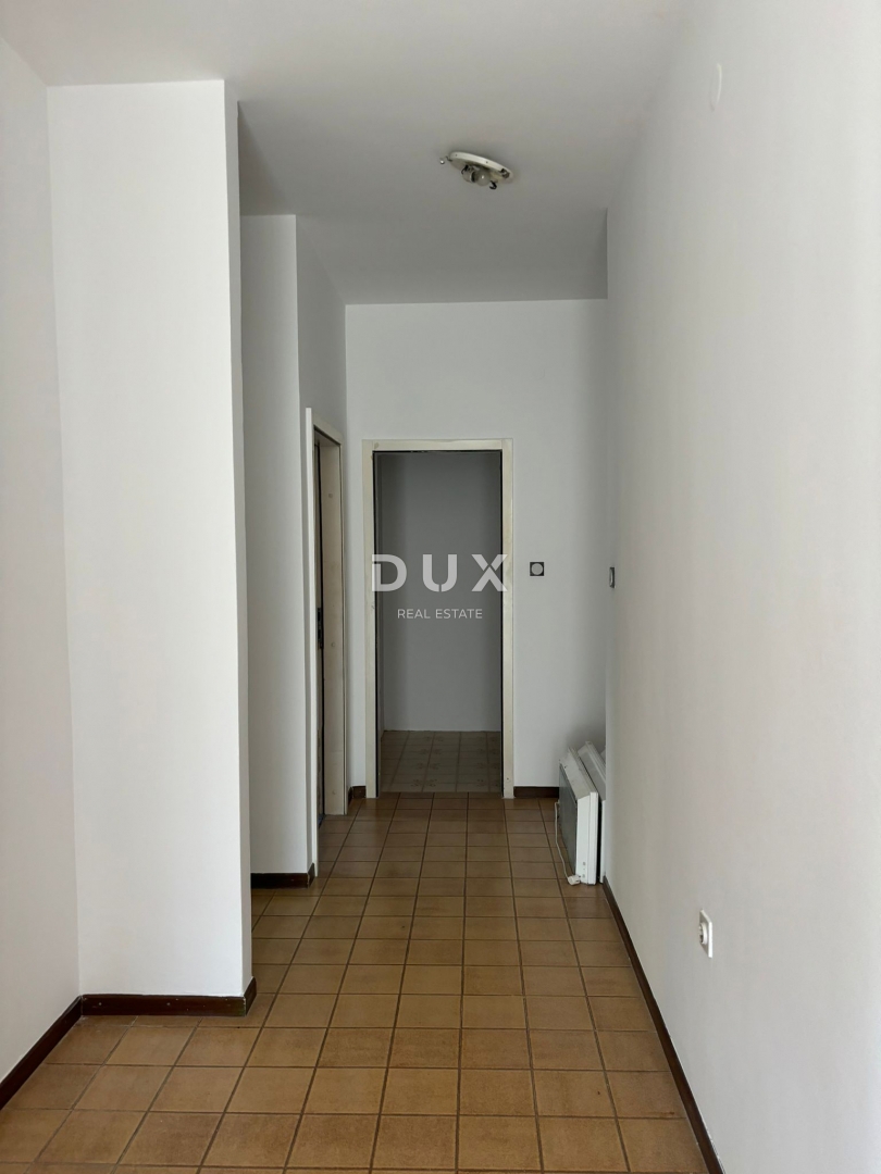 ISTRA, POREČ - Udobno stanovanje z vrtom v središču mesta!