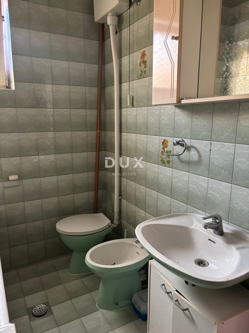 ISTRA, POREČ - Udobno stanovanje z vrtom v središču mesta!