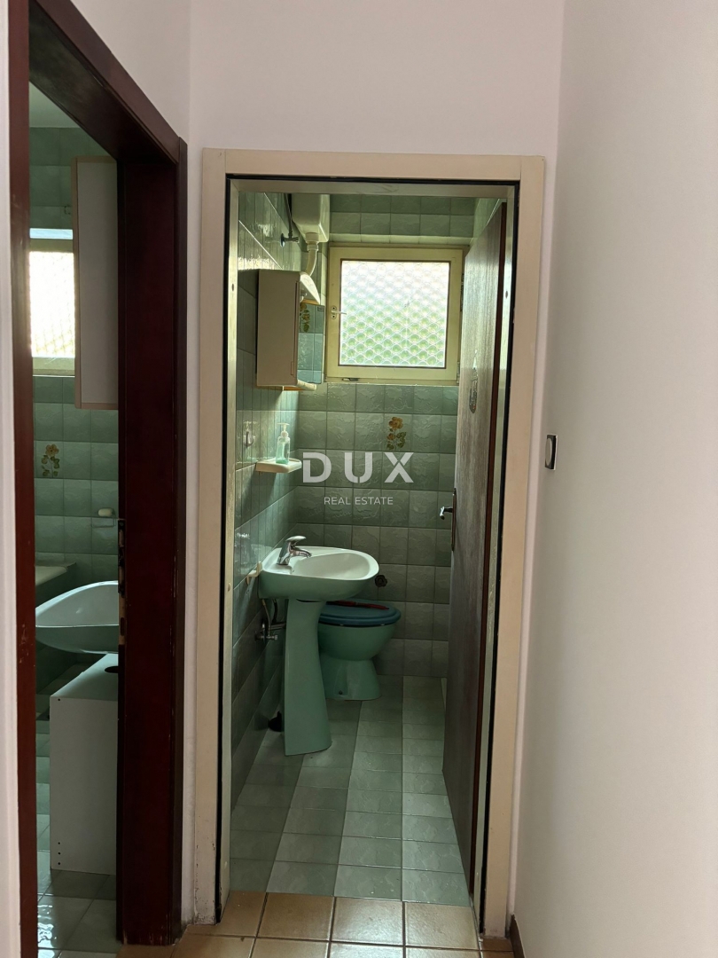 ISTRA, POREČ - Udobno stanovanje z vrtom v središču mesta!