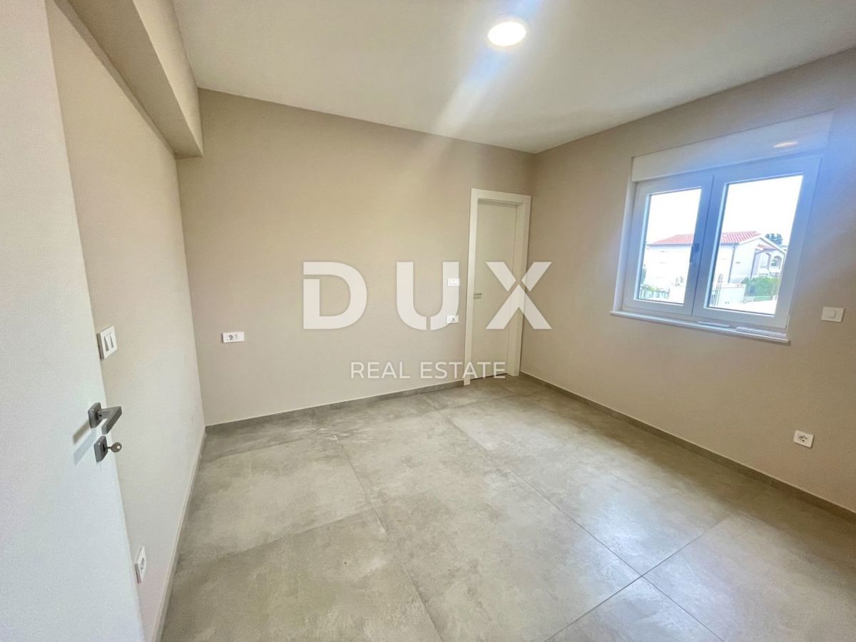 ZADAR, PRIVLAKA - Apartma v prvem nadstropju novogradnje, 80 metrov od morja