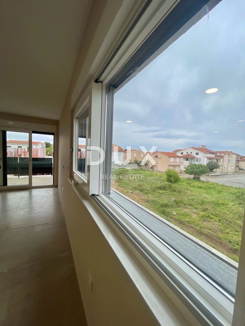 ZADAR, PRIVLAKA - Apartma v prvem nadstropju novogradnje, 80 metrov od morja