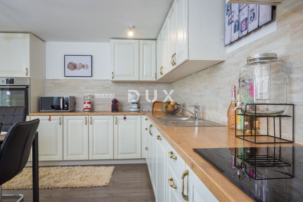 ISTRA, MEDULIN - Samostojna hiša s tremi stanovanjskimi enotami in bazenom!