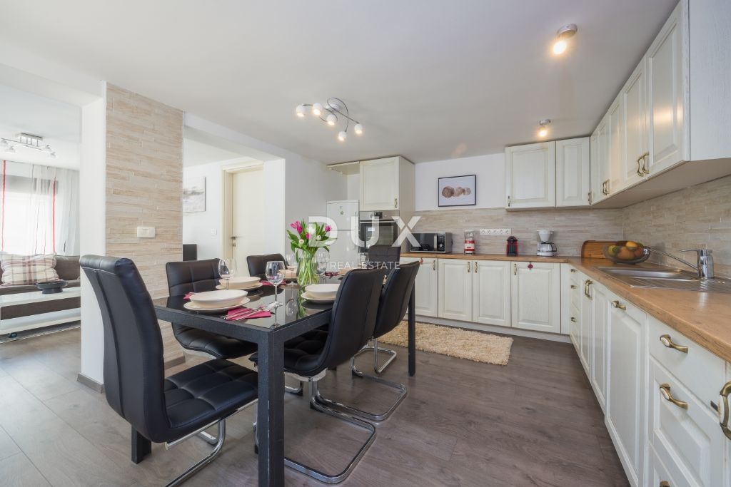 ISTRA, MEDULIN - Samostojna hiša s tremi stanovanjskimi enotami in bazenom!