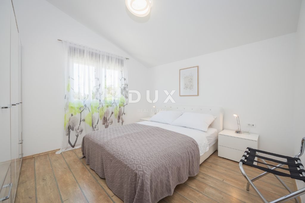 ISTRA, MEDULIN - Samostojna hiša s tremi stanovanjskimi enotami in bazenom!